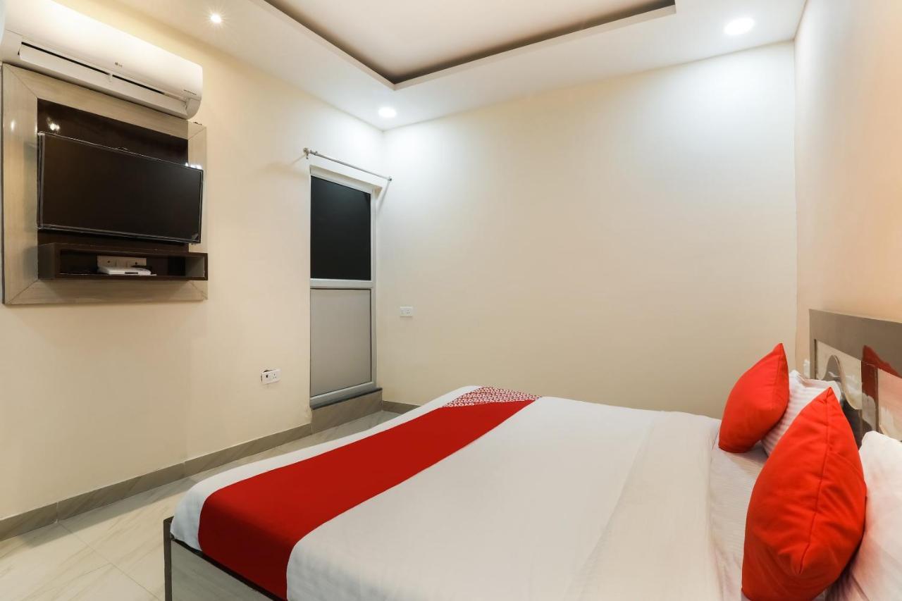Oyo Flagship Krishna Regency Near Chaudhary Charan Singh International Airport Hotel Bijnaur Eksteriør billede
