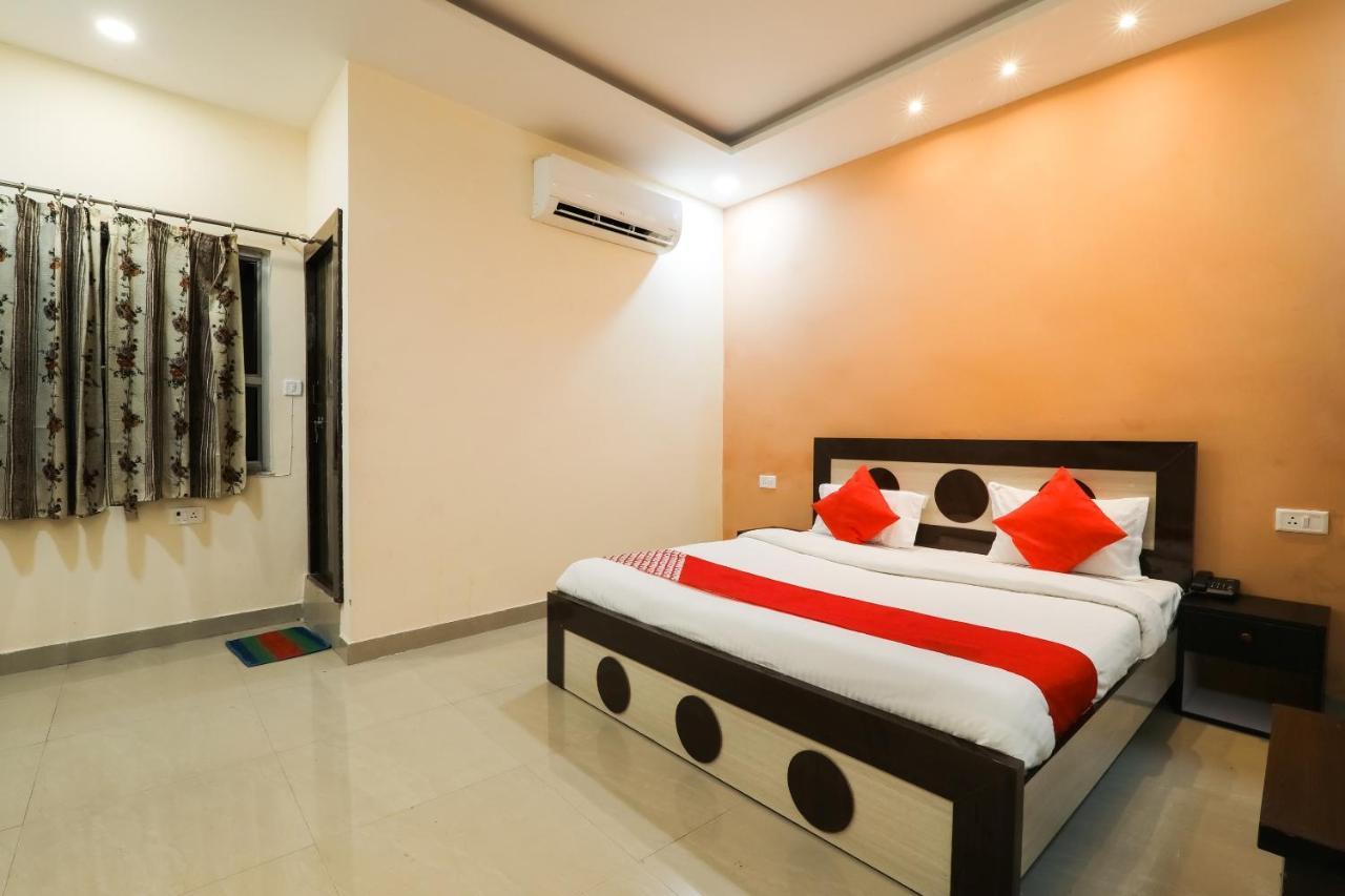 Oyo Flagship Krishna Regency Near Chaudhary Charan Singh International Airport Hotel Bijnaur Eksteriør billede