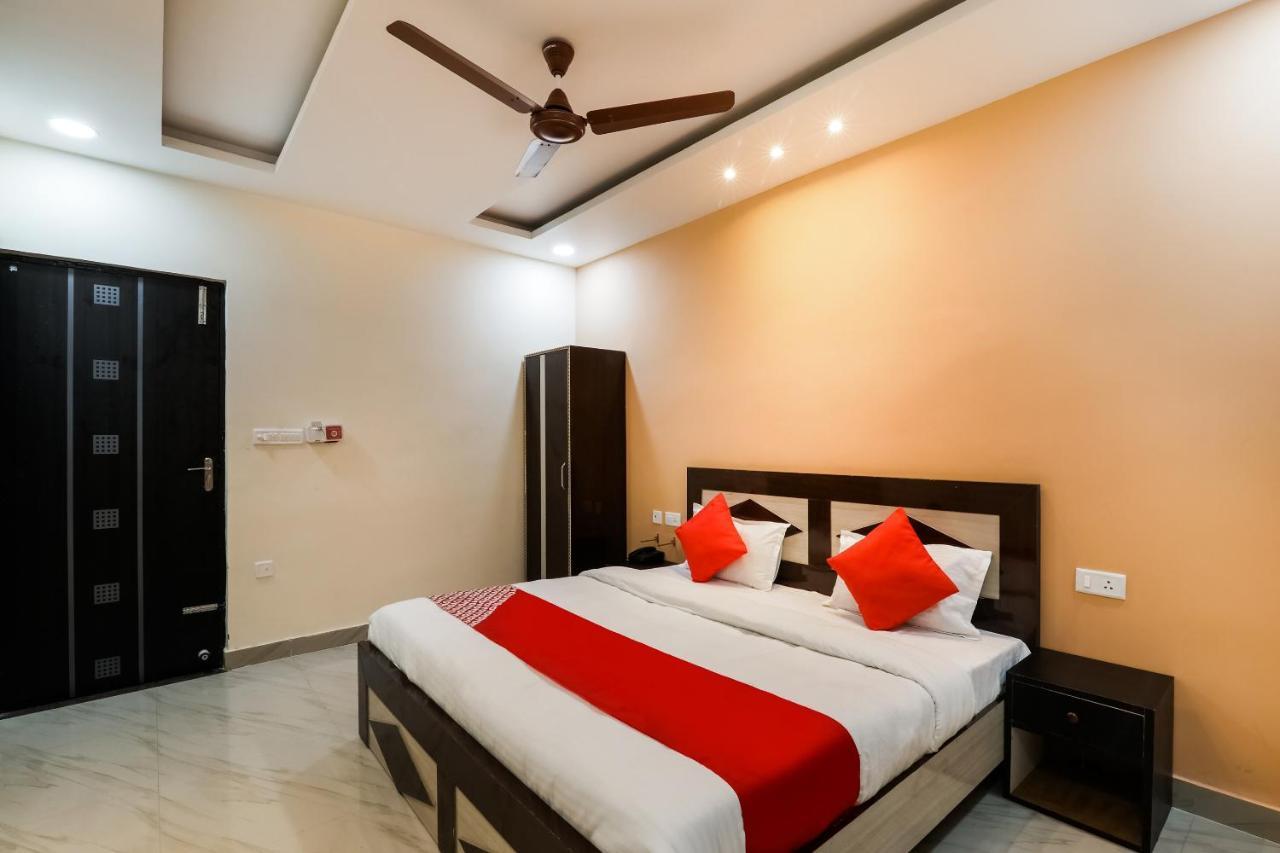 Oyo Flagship Krishna Regency Near Chaudhary Charan Singh International Airport Hotel Bijnaur Eksteriør billede
